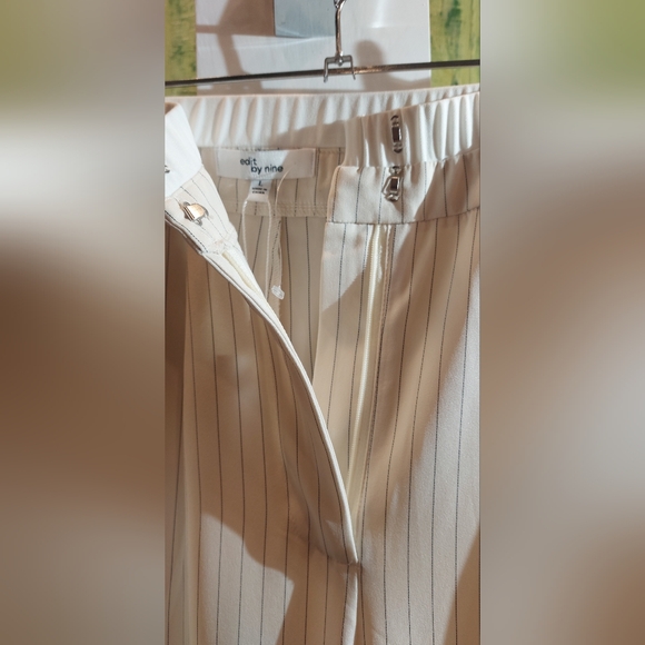 Elegant Cream Striped Women's Wide Leg Pants - Picture 3 of 9